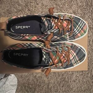 Pre Owned Sperry Sneakers Crest vibe washed plaid Size 8.5 in original box